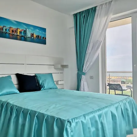 Apartament Frontal Beach Mamaia Nord *