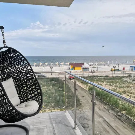 Frontal Beach Mamaia Nord Apartament *